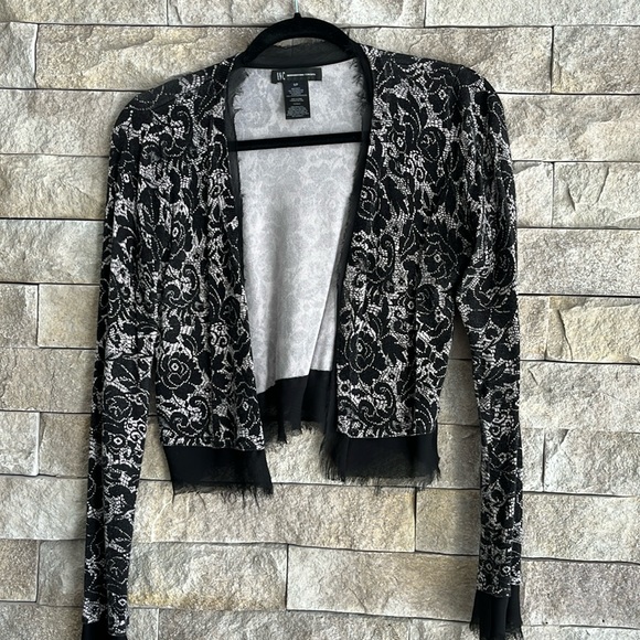 Shrug with sheer fringe - Picture 1 of 5